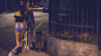 50 tinha – Puta de rua morena fudendo com negao por 50 reais