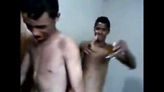 Magrinha Puta Da Favela Na Suruba