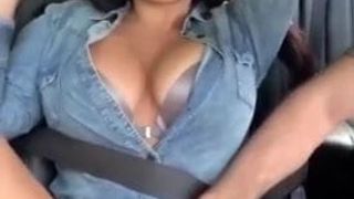 Masturbation in car (Masturbacion en auto)