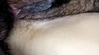 Por su ano peludo y rico