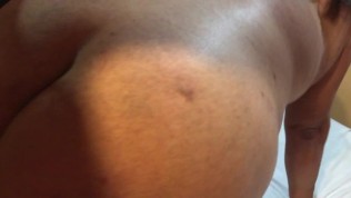 Madura gorda cojida en un hotel por su amante joven
