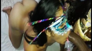 La mejor mamada de putas lesbianas en 4 y terminan besandose con mi semen