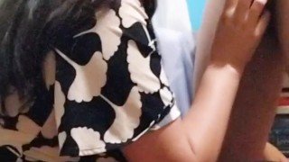 Esposa infiel le mama la verga al jefe de su esposo y le manda video
