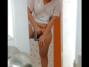 MY TAKES A BATH AND CATCHES ME RECORDING HER THEN WE FUCK
