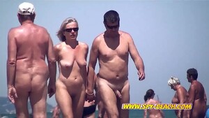 Fun Nude Amateurs Beach Couples Walking On The Beach Video