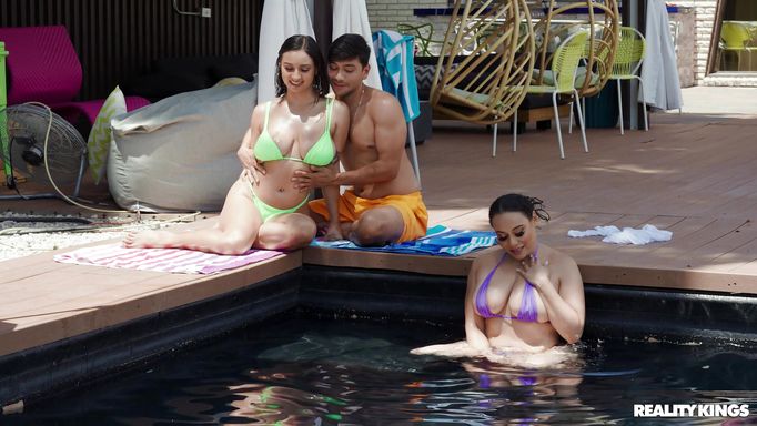 Busty Bisexual Milfs Fancy The Lifeguard