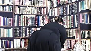 Jerking with Slutty Librarian Vicky