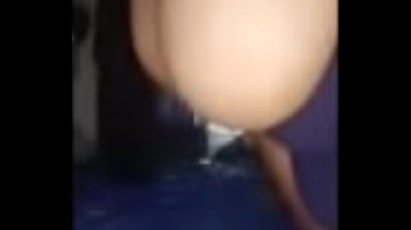 Swinging tits 2
