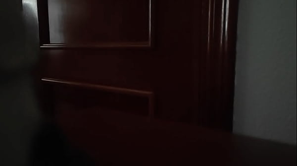 Gemidos de mi novia en hotel. Se folla a su amigo y luego me envía el audio