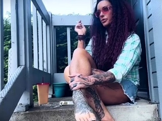 MistressRavenFD – SMOKING IGNORE