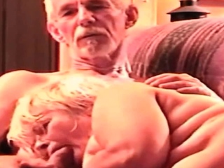 ONE OF MY FAVORITE COCK SUCK VIDEOS