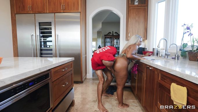Ass Eating And Anal Fuck In The Kitchen