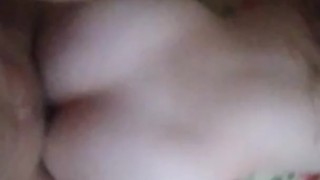 Ебу подругу пока её родители на даче